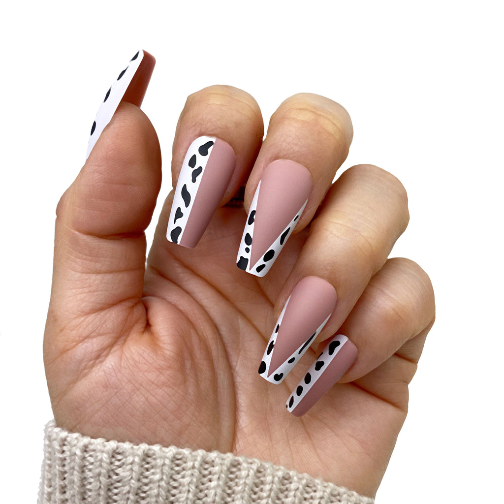 Detail Clear Cow Print Nails Nomer 49