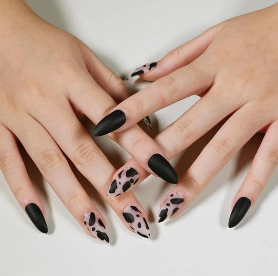 Detail Clear Cow Print Nails Nomer 7