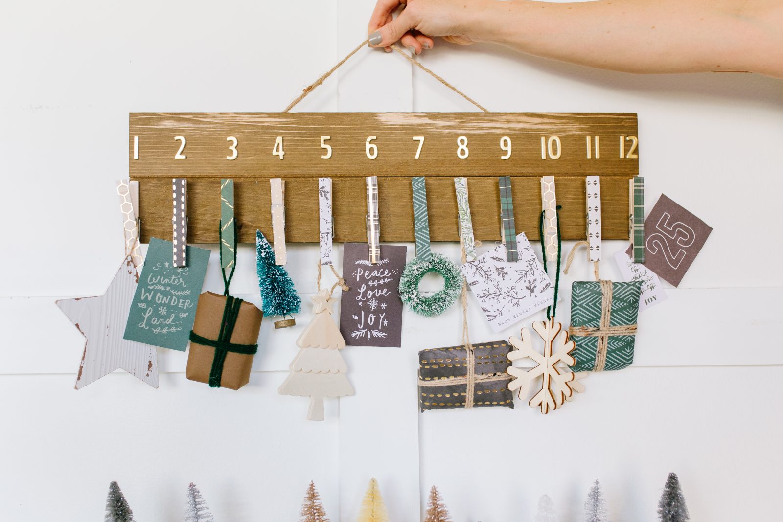 Detail Clothespin Picture Wall Nomer 18