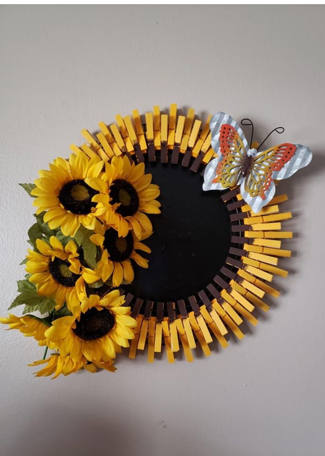 Detail Clothespin Sunflower Wreath Nomer 15