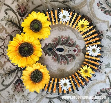 Detail Clothespin Sunflower Wreath Nomer 51