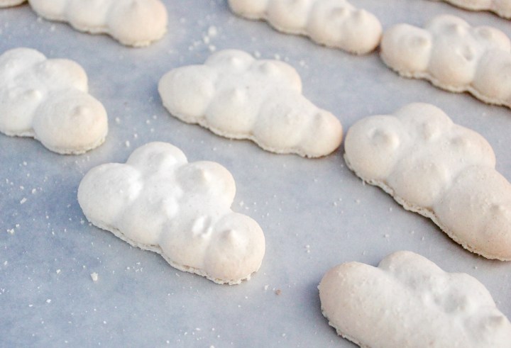 Detail Cloud Macaron Template Nomer 4