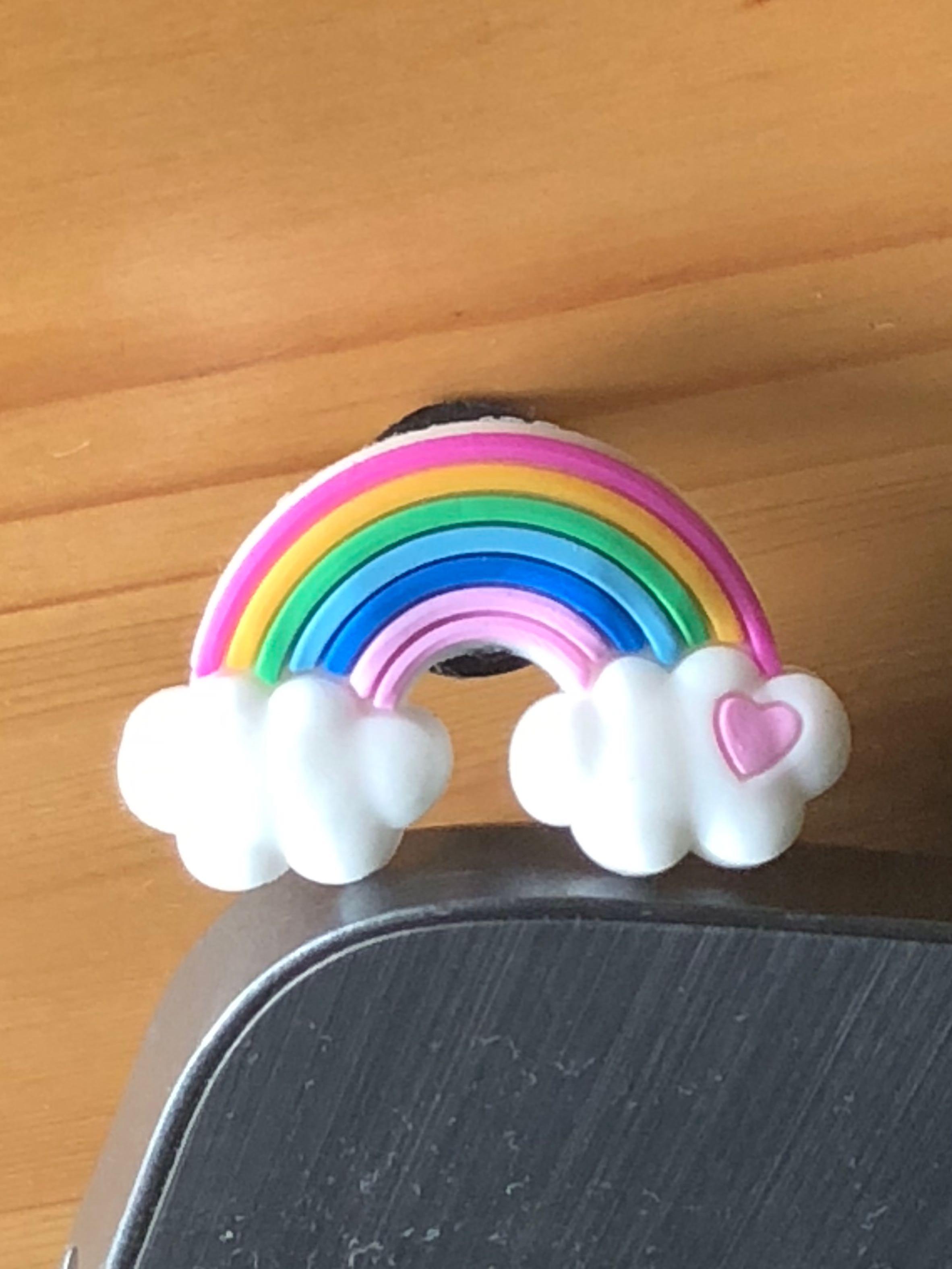Detail Cloud Rainbow Crocs Nomer 44