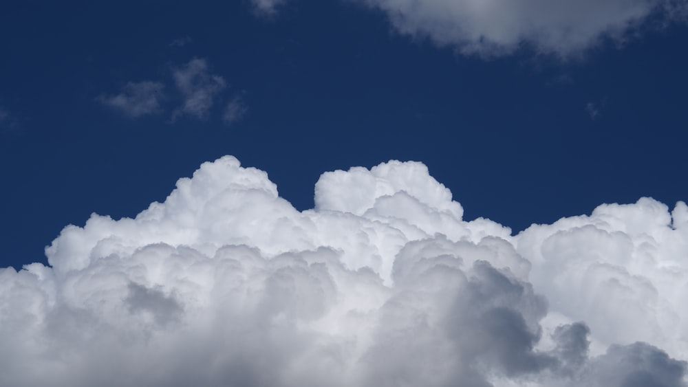 Detail Cloud Wallpaper Hd Nomer 22