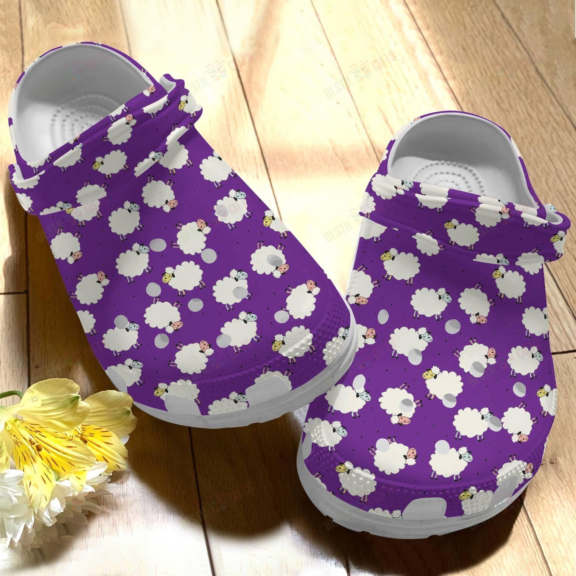 Detail Clouds Crocs Nomer 31