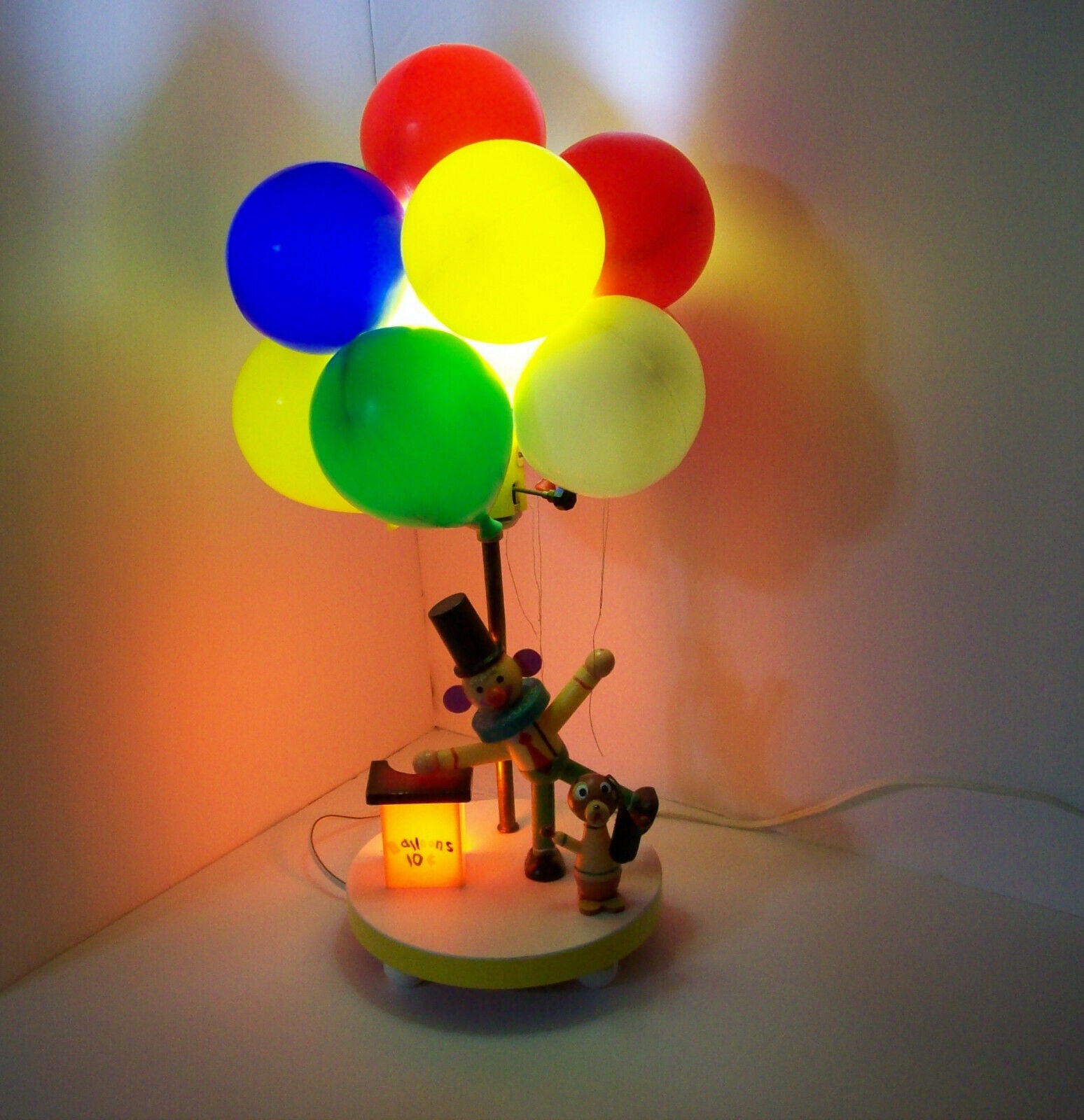 Detail Clown Balloon Lamp Nomer 9