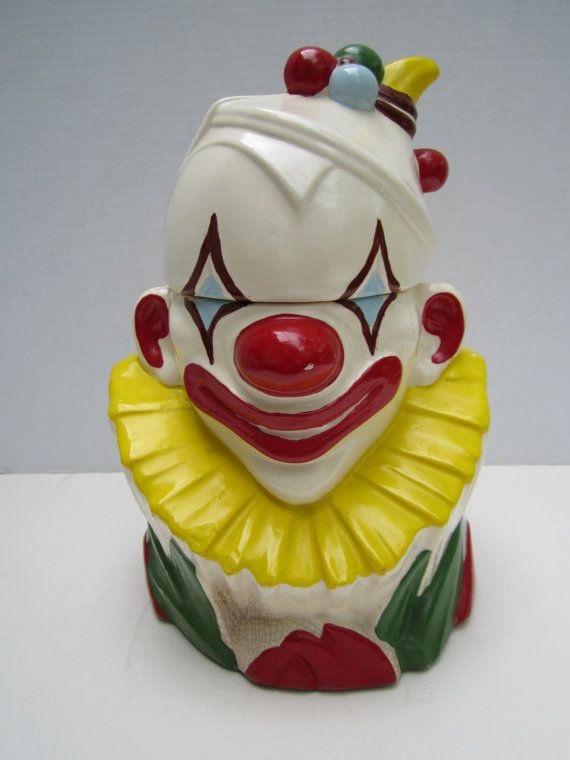 Detail Clown Cookie Jar On Friends Nomer 8