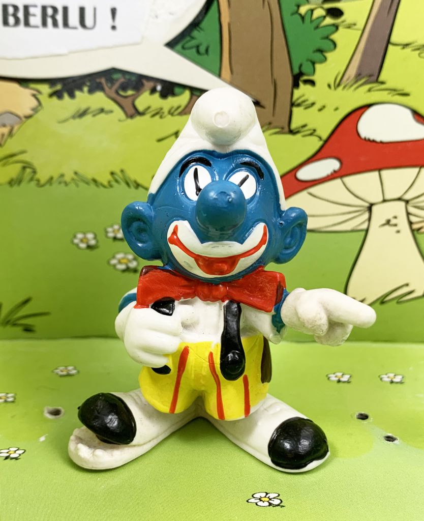 Detail Clown Smurf Nomer 7