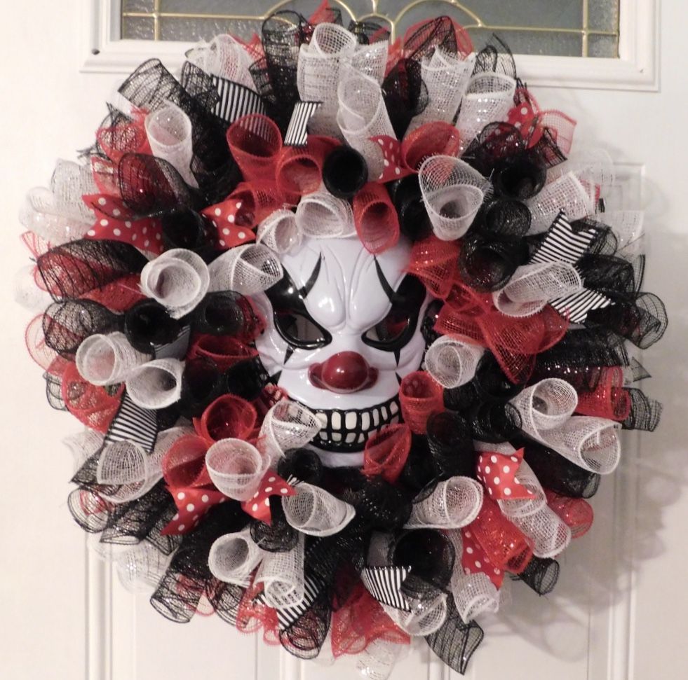 Clown Wreath - KibrisPDR