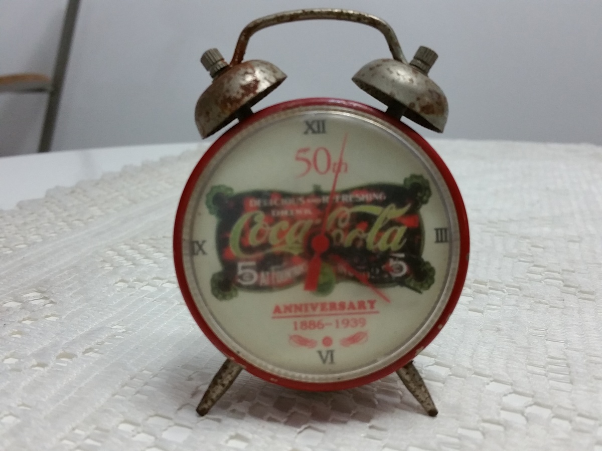 Detail Coca Cola Alarm Clock Nomer 35