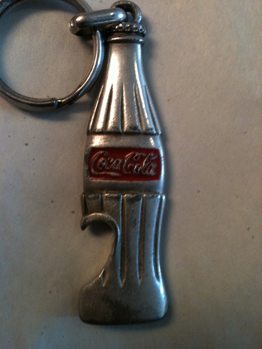 Detail Coca Cola Bottle Keychain Nomer 42