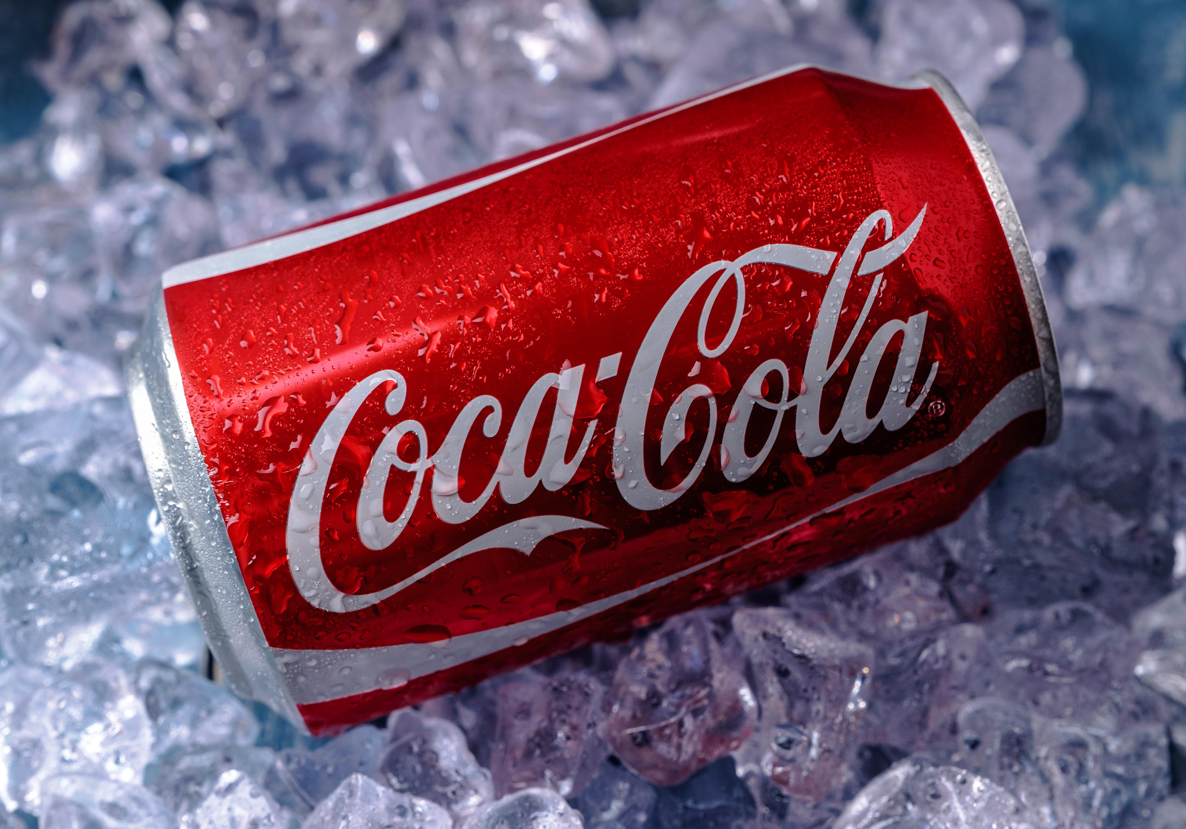 Detail Coca Cola Can Logo Nomer 31
