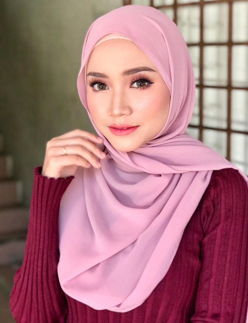 Detail Gambar Awek Tudung Tumblr Nomer 23