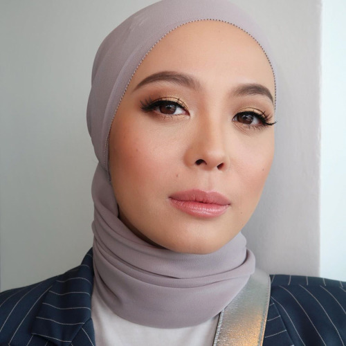 Detail Gambar Awek Tudung Tumblr Nomer 30