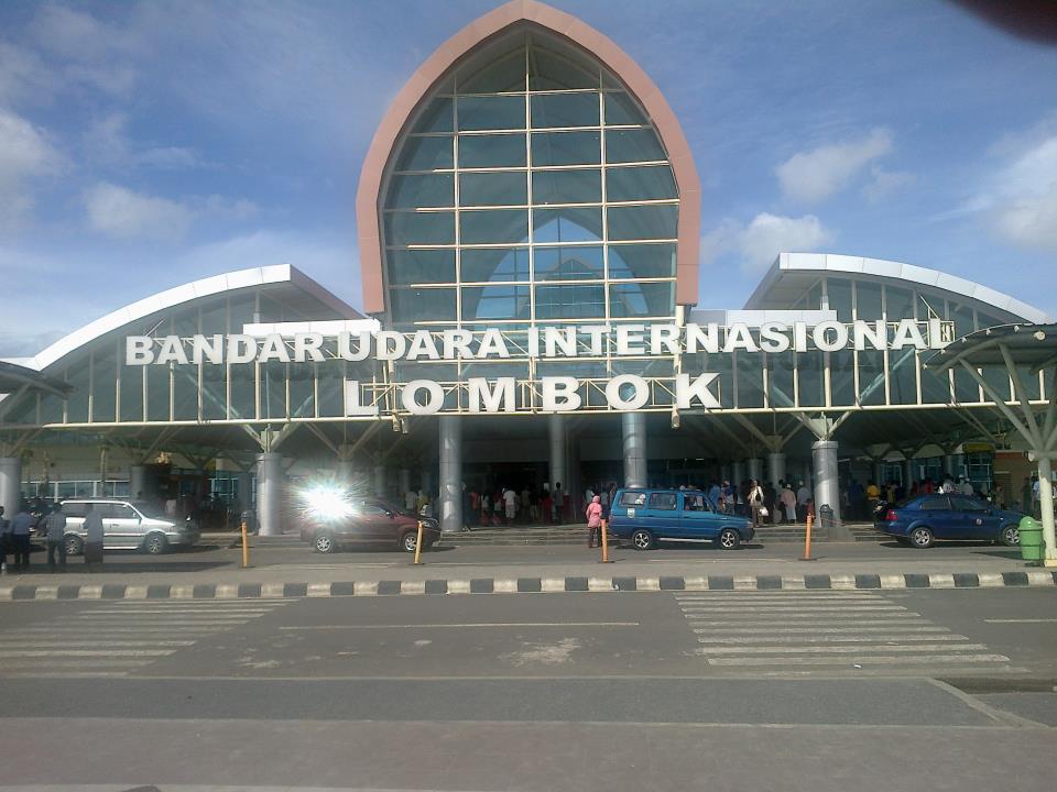 Detail Gambar Bandara Ntb Nomer 31