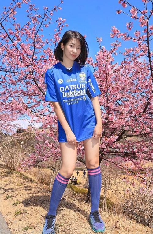 Detail Ledis Persib Nomer 21