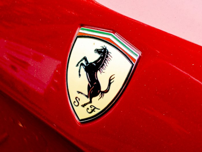 Detail Ferrari Emblem Image Nomer 35