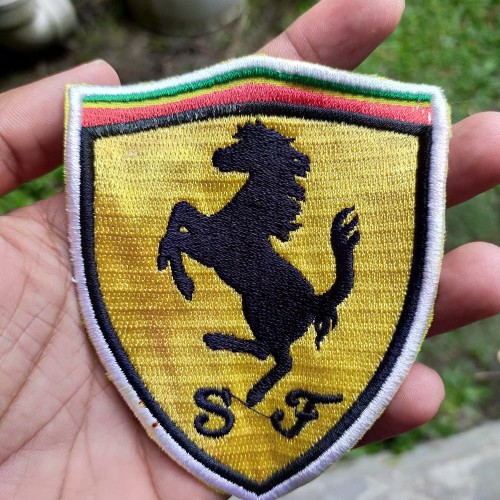Detail Ferrari Emblem Image Nomer 47