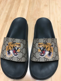 Detail Gucci Tiger Flip Flops Nomer 21