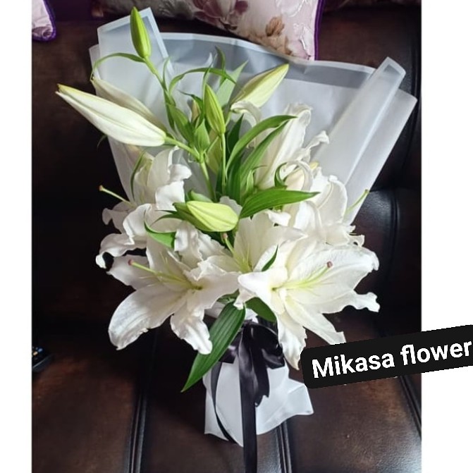 Detail Gambar Bunga Lily Putih Nomer 27