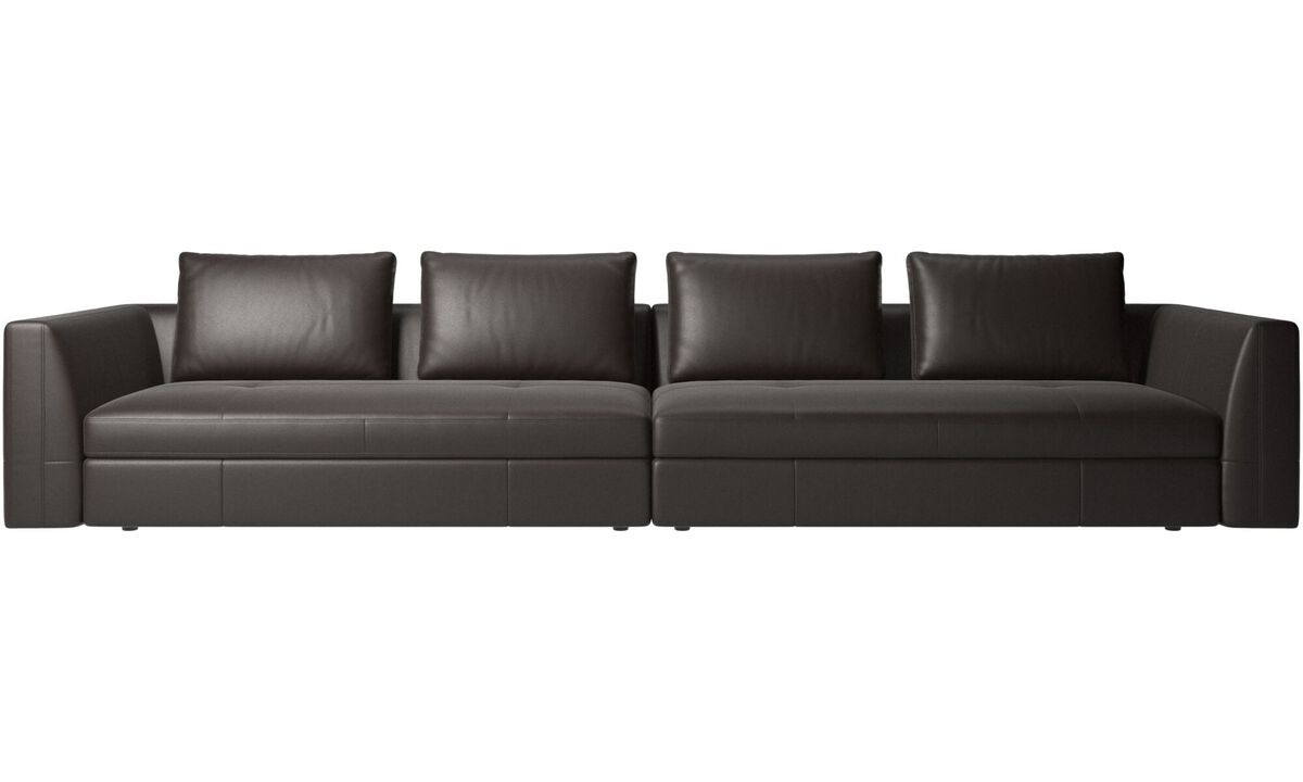 Detail Braune Couch Graue Wand Nomer 8