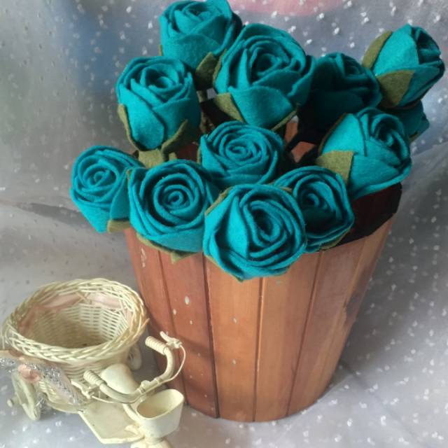 Detail Gambar Bunga Warna Hijau Tosca Nomer 10