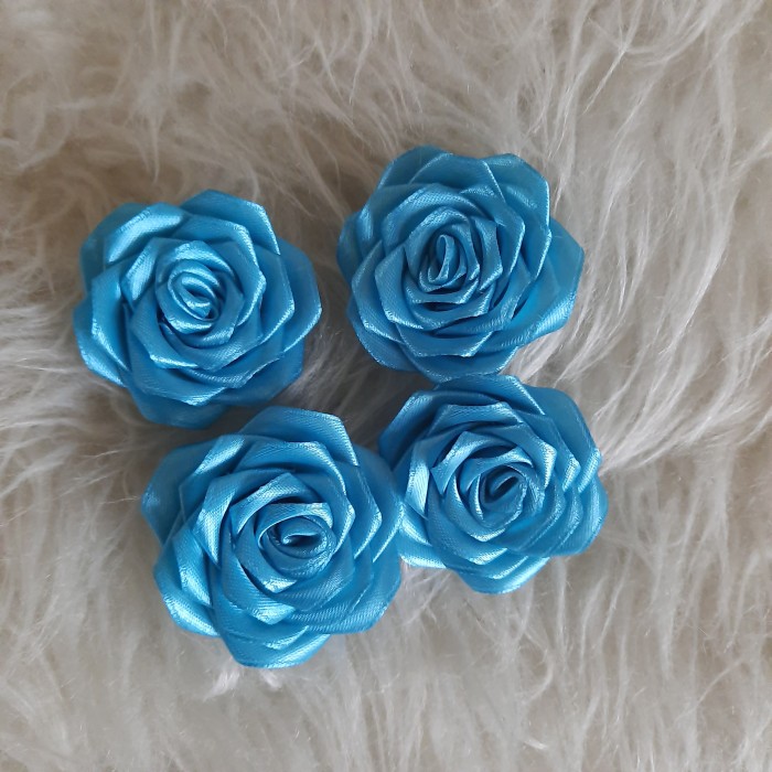 Detail Gambar Bunga Warna Hijau Tosca Nomer 51