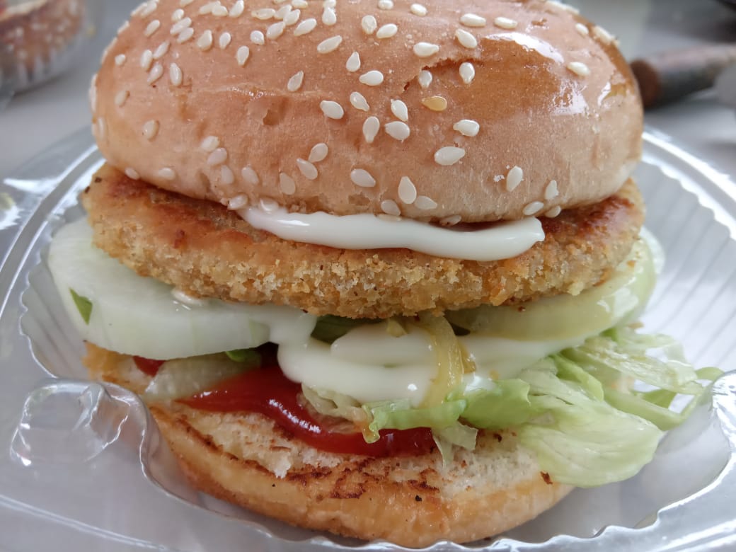 Detail Gambar Burger Ayam Nomer 19