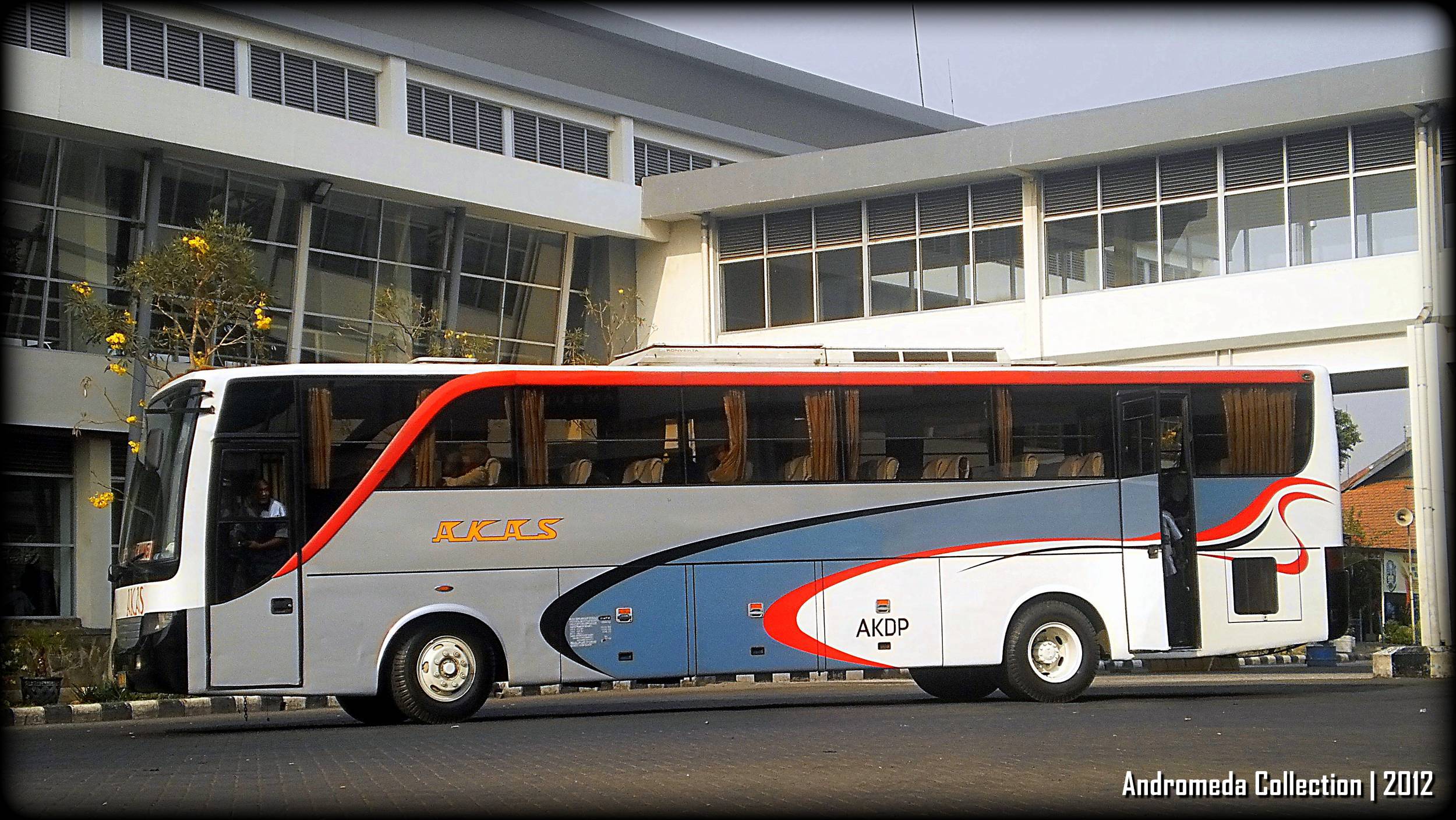 Detail Gambar Bus Akas Nr Nomer 53