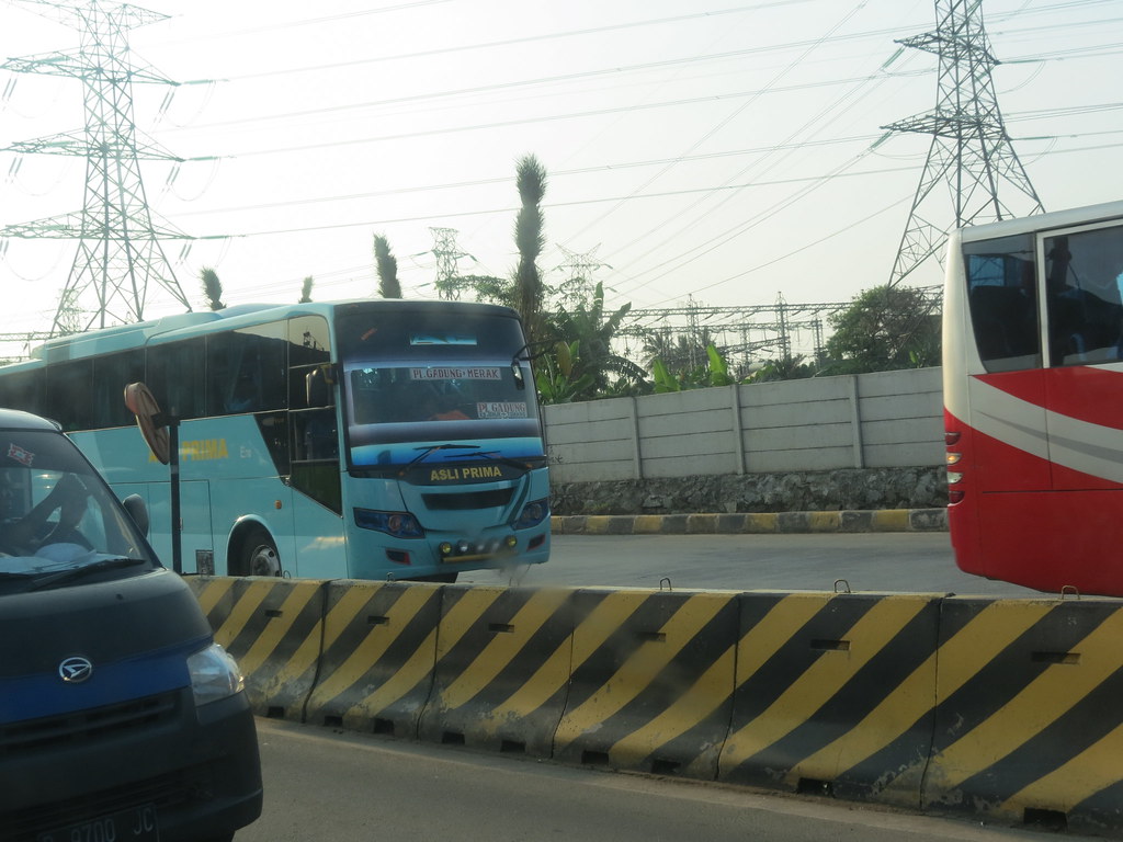 Detail Gambar Bus Asli Nomer 4