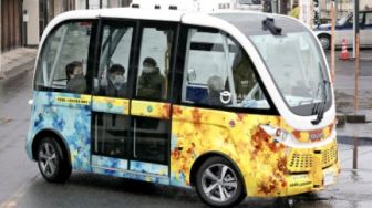 Detail Gambar Bus Di Jepang Nomer 48