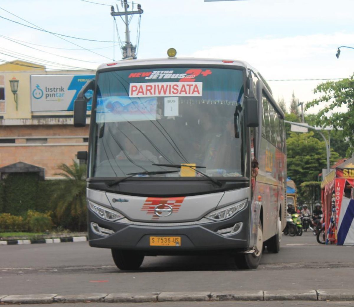 Detail Gambar Bus Eka Nomer 44