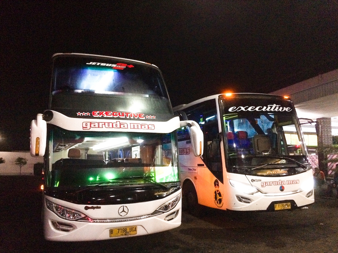 Detail Gambar Bus Garuda Nomer 32