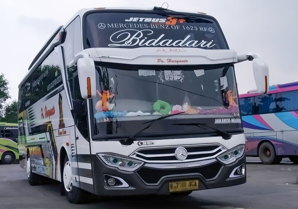 Detail Gambar Bus Haryanto Nomer 15