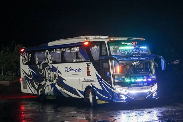 Detail Gambar Bus Haryanto Nomer 24