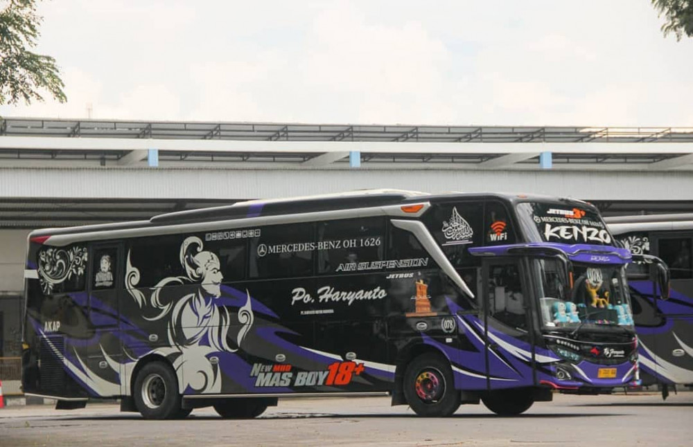 Detail Gambar Bus Haryanto Nomer 26