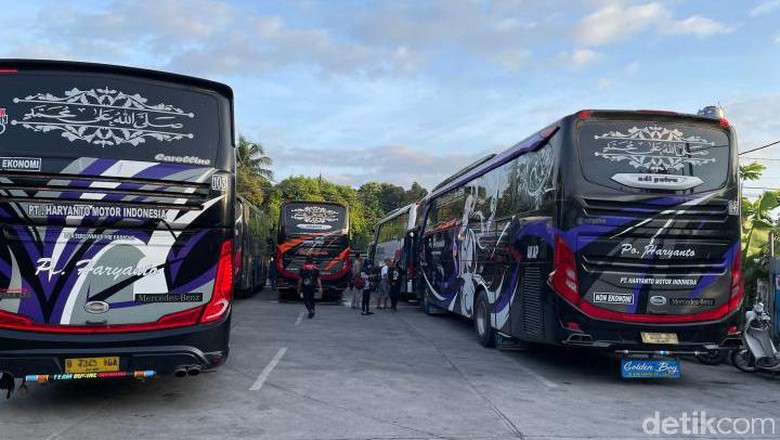 Detail Gambar Bus Haryanto Nomer 44