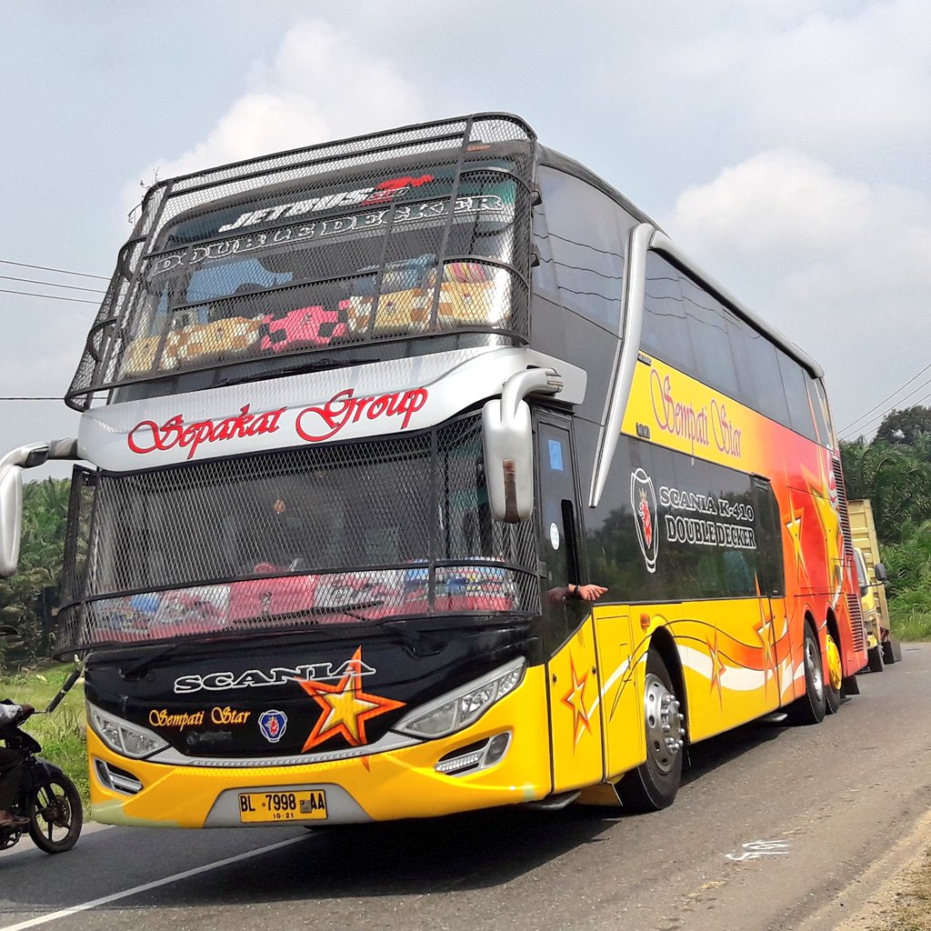 Detail Gambar Bus Indonesia Nomer 12