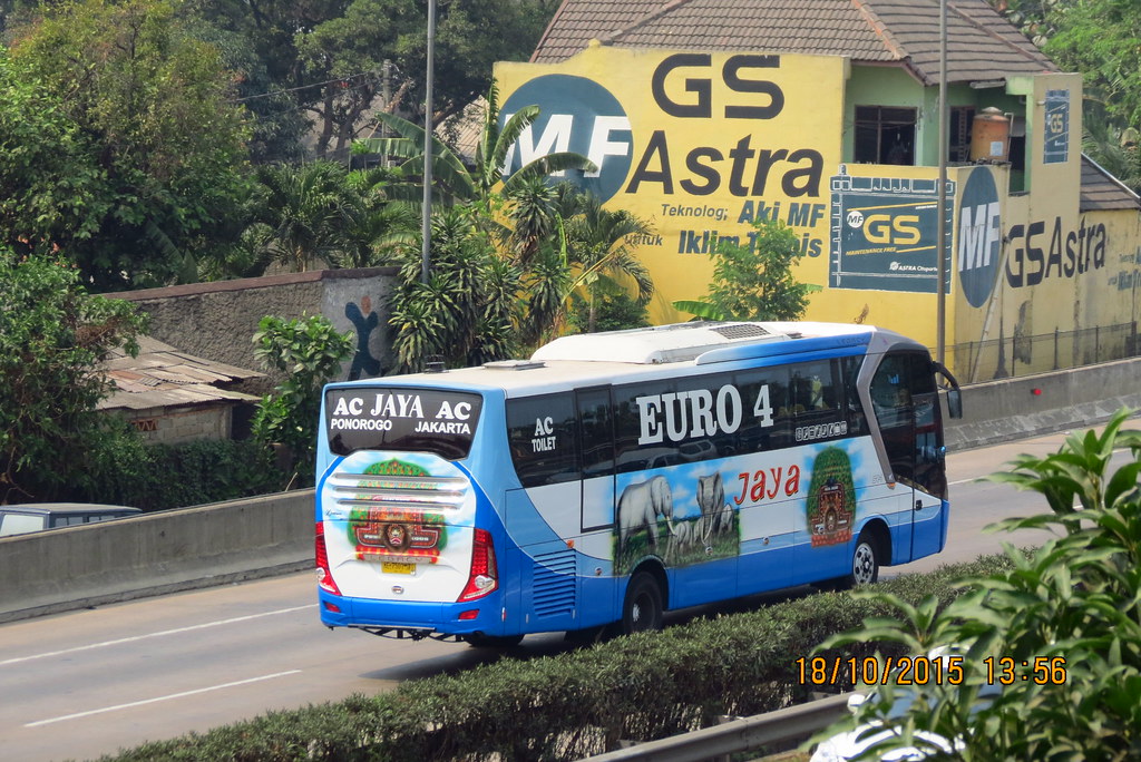 Detail Gambar Bus Jaya Nomer 19