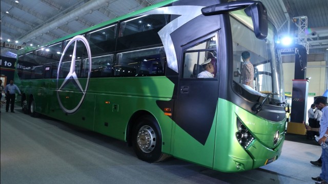 Detail Gambar Bus Mewah Nomer 48