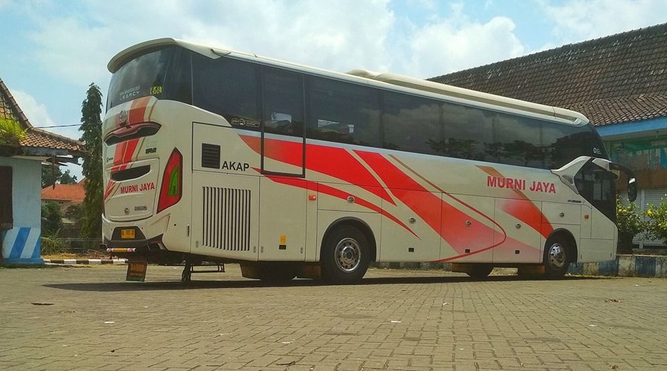 Detail Gambar Bus Murni Jaya Nomer 44