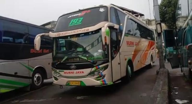 Detail Gambar Bus Murni Jaya Nomer 46