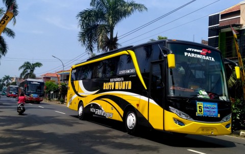 Detail Gambar Bus Pariwisata Gambar Bus Antar Kota Provinsi Nomer 18