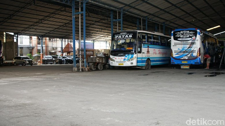 Detail Gambar Bus Po Haryanto Nomer 46