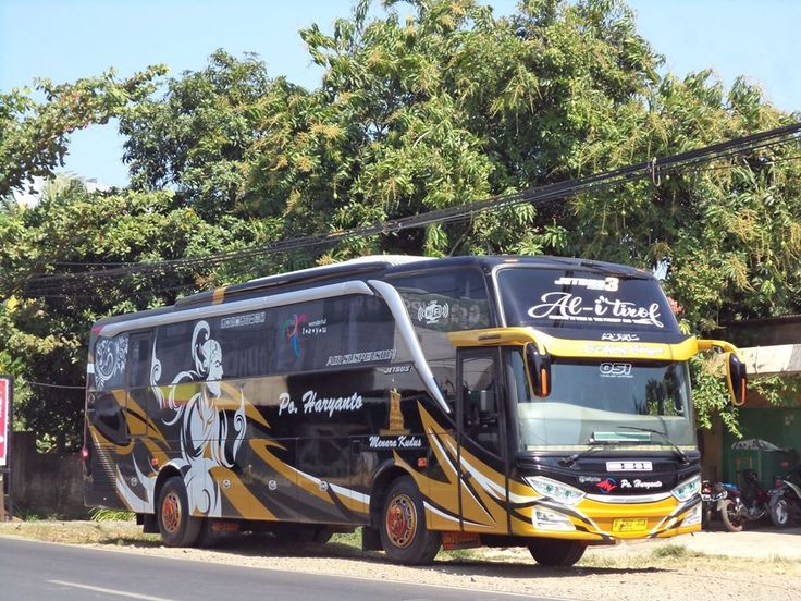 Detail Gambar Bus Po Haryanto Nomer 51