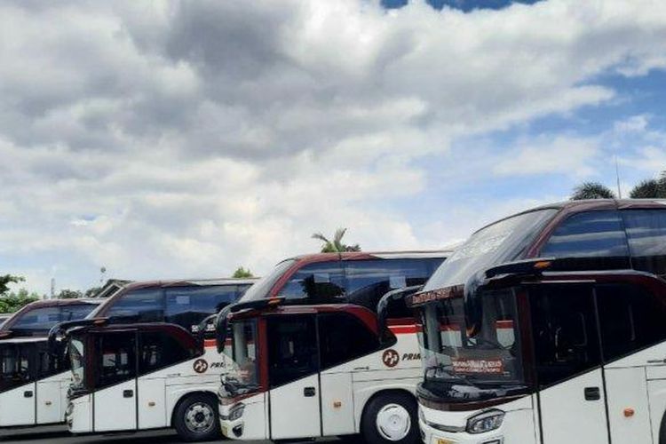 Detail Gambar Bus Primajasa Nomer 28