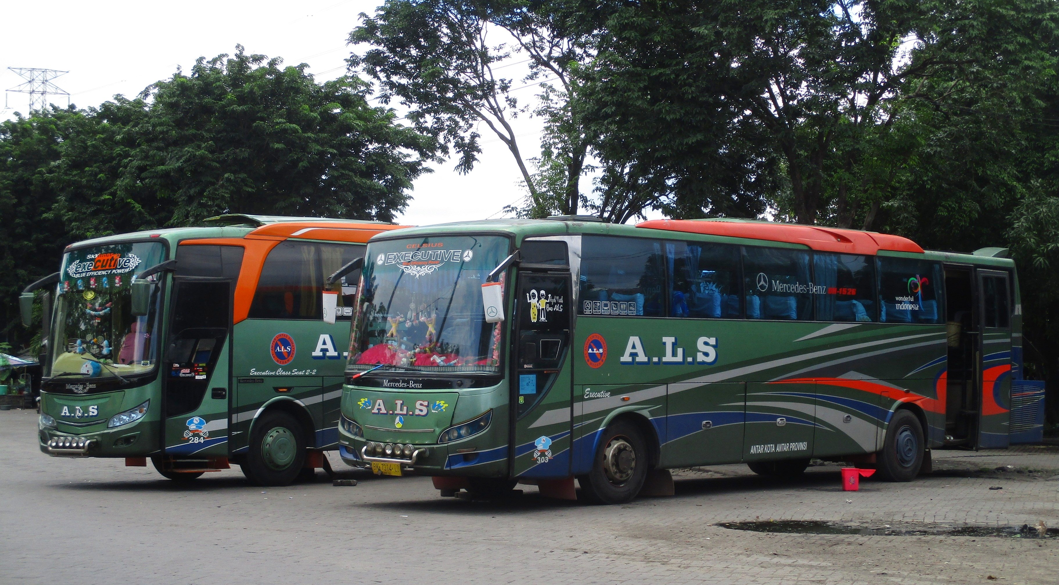Detail Gambar Bus Pt Als Nomer 26