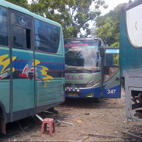 Detail Gambar Bus Pt Als Nomer 32