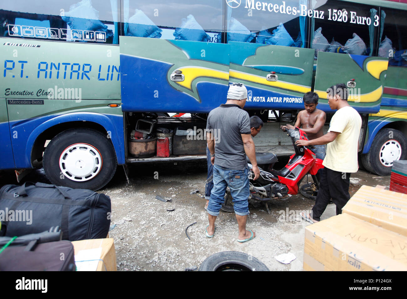 Detail Gambar Bus Pt Als Nomer 44