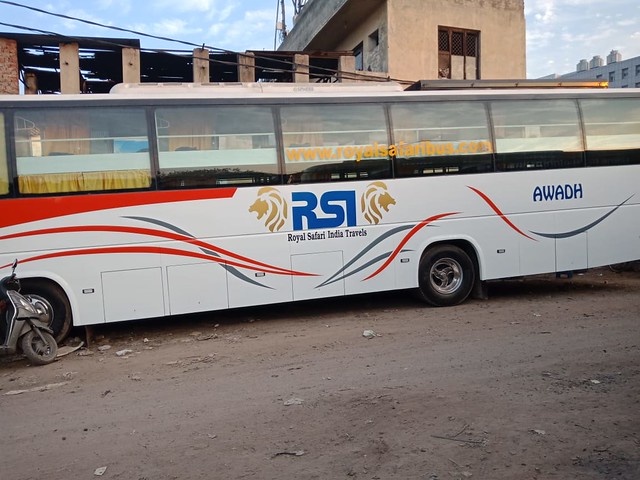 Detail Gambar Bus Royal Safari Nomer 40